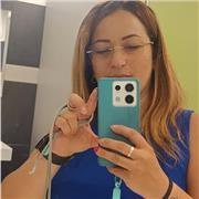 Laureata in lettere impartisce ripetizioni di italiano e materie letterarie anche doposcuola